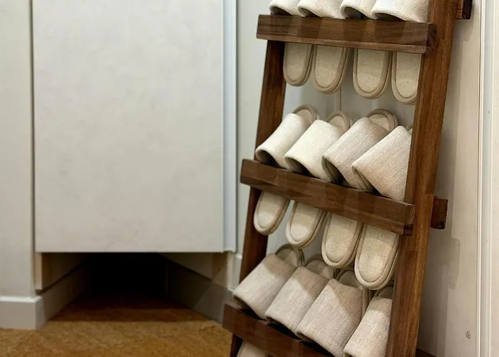 Hanok Style, Up To 6 People , Luggage Storage , Gyeongbokgung, Gwanghwamun, Jongno, Hongdae, Myeongdong, Ddp 招待所 首爾