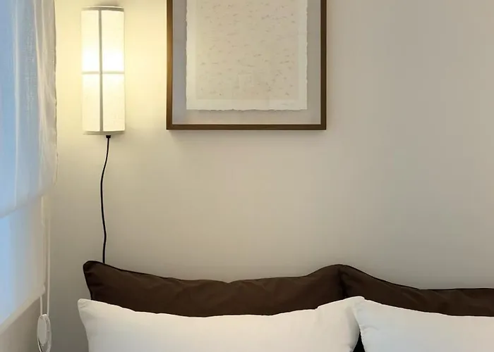 Hanok Style, Up To 6 People , Luggage Storage , Gyeongbokgung, Gwanghwamun, Jongno, Hongdae, Myeongdong, Ddp Гостевой дом 4*